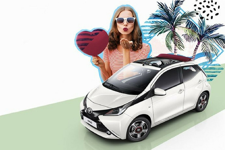 AYGO X-WAVE BORDEAUX. Il divertimento si apre allo stile.